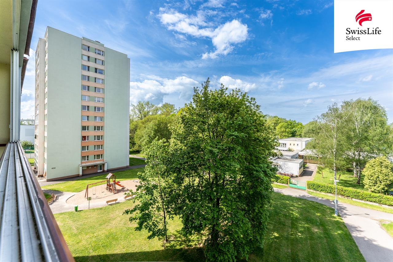 Prodej bytu 3+1 72 m2 Brožíkova, Pardubice