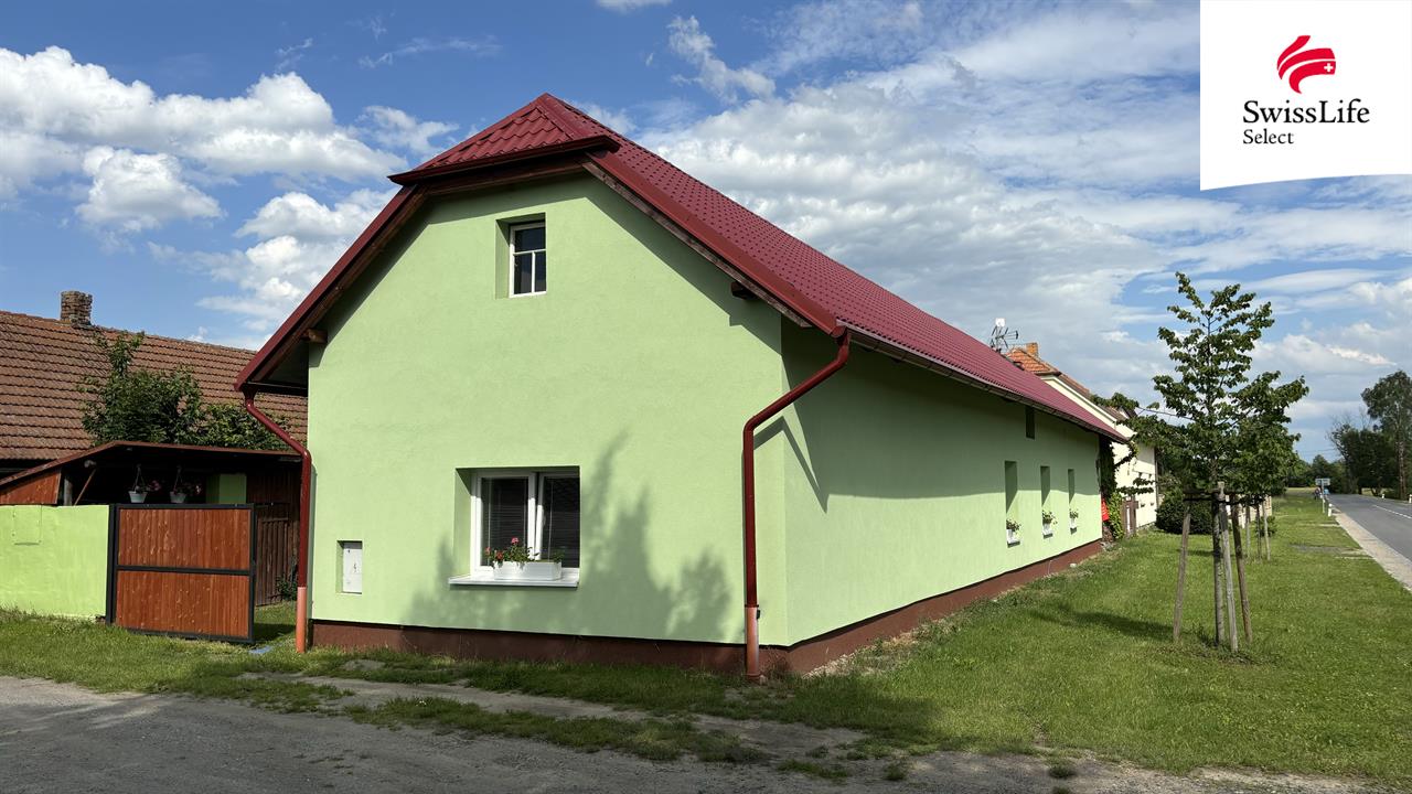 Prodej rodinného domu 100 m2, Straky