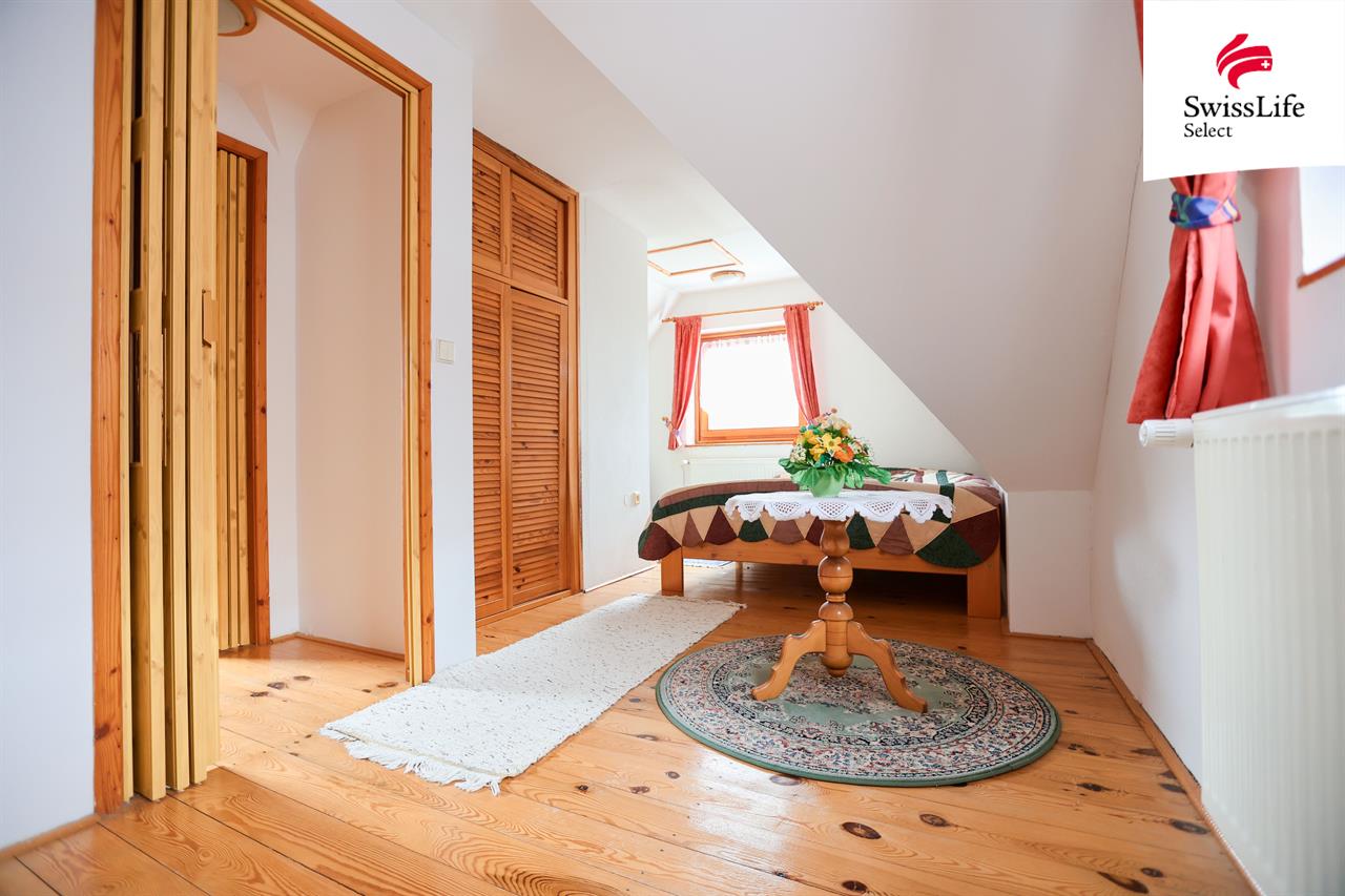 Prodej rodinného domu 400 m2 Husovy sady, Černovice