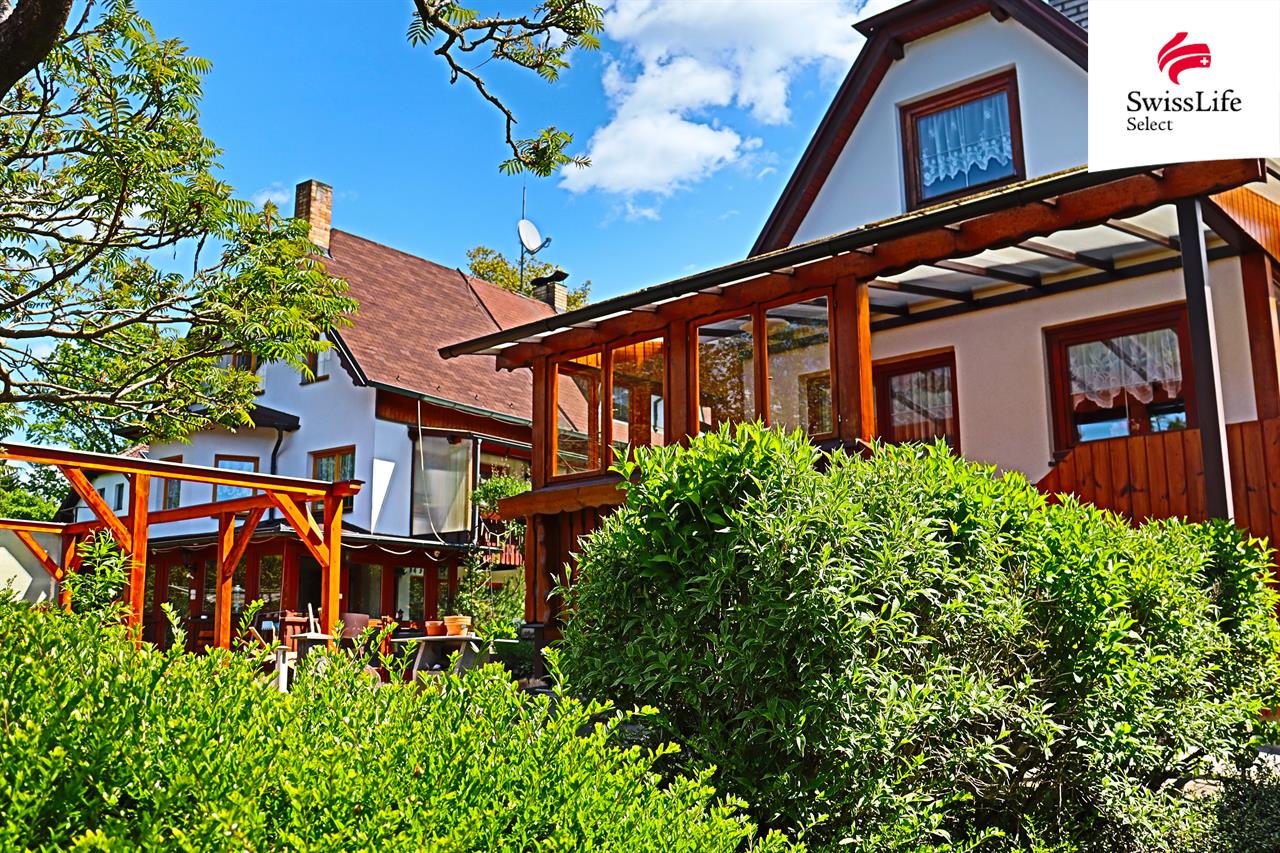 Prodej rodinného domu 400 m2 Husovy sady, Černovice