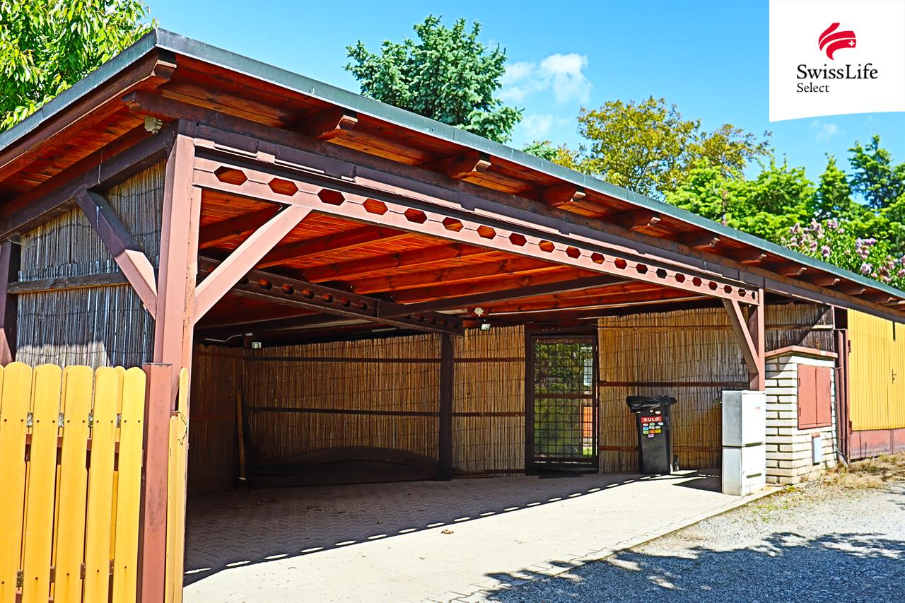 Prodej rodinného domu 400 m2 Husovy sady, Černovice