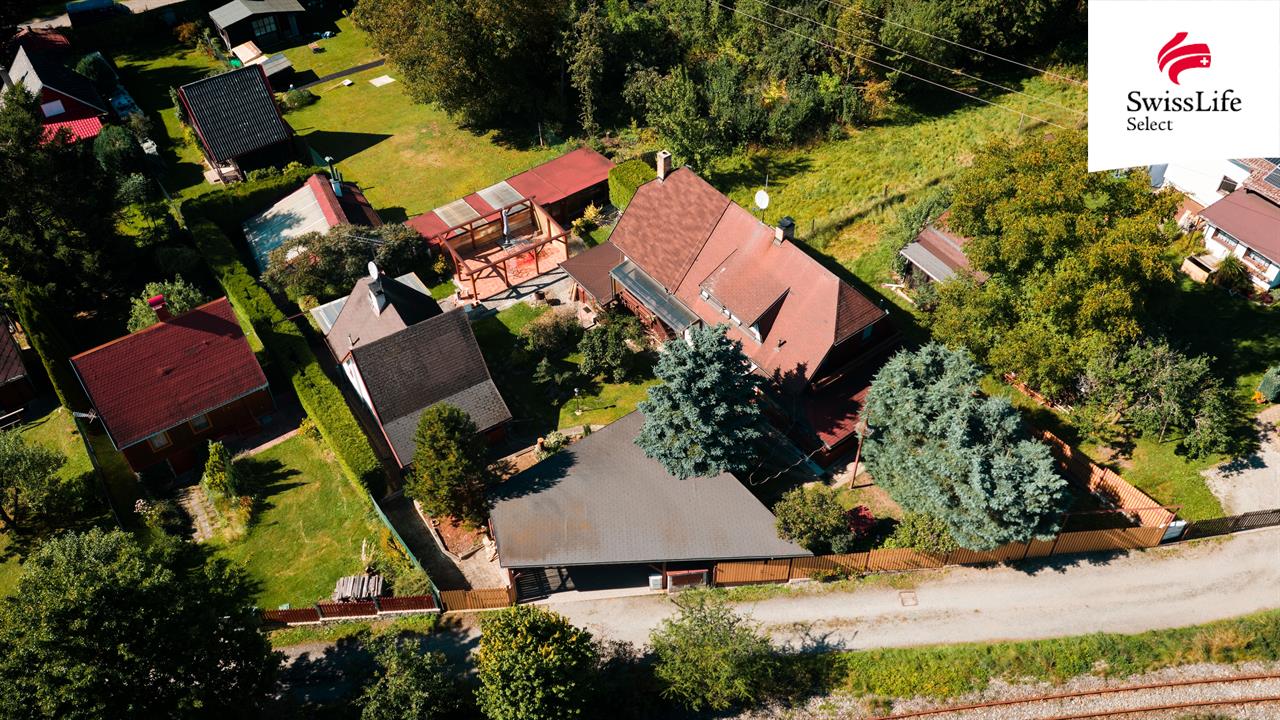 Prodej rodinného domu 400 m2 Husovy sady, Černovice