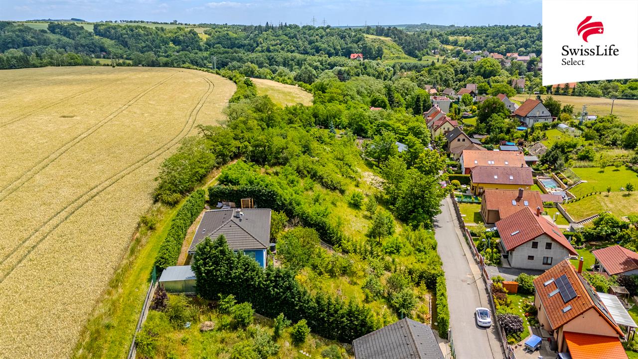 Prodej stavebního pozemku 997 m2 Třešňovka, Liběchov