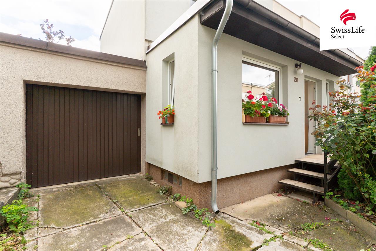 Prodej rodinného domu 64 m2 Pod vlastním krovem, Praha