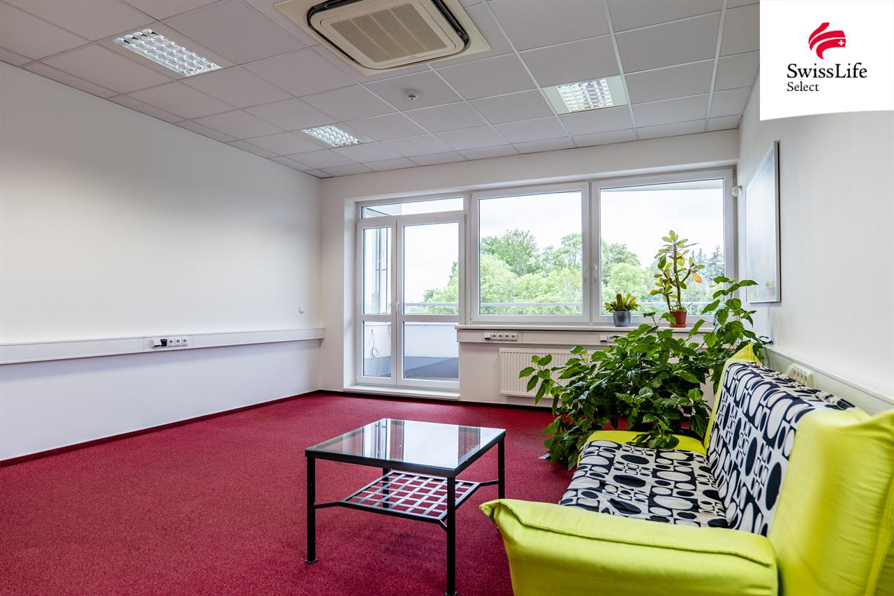 Pronájem kanceláře 119 m2 Lednická, Praha