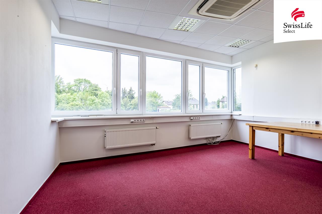 Pronájem kanceláře 119 m2 Lednická, Praha