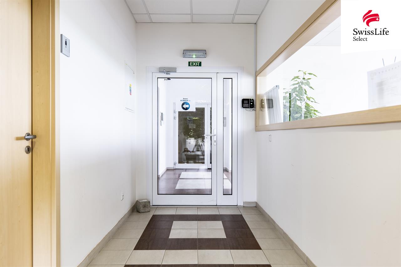 Pronájem kanceláře 119 m2 Lednická, Praha