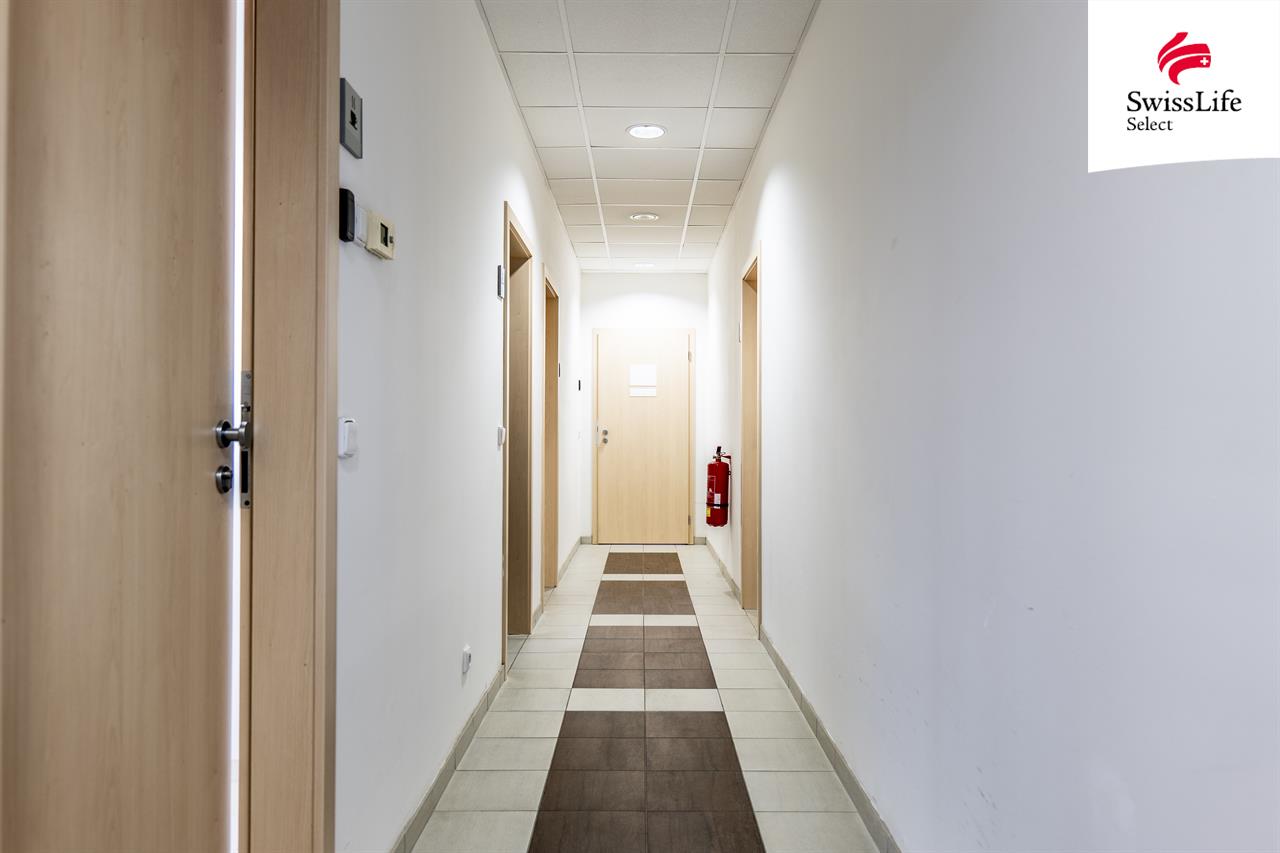 Pronájem kanceláře 119 m2 Lednická, Praha