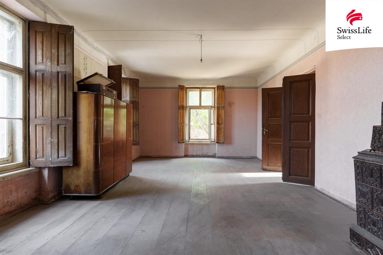 Prodej rodinného domu 620 m2, Klobuky