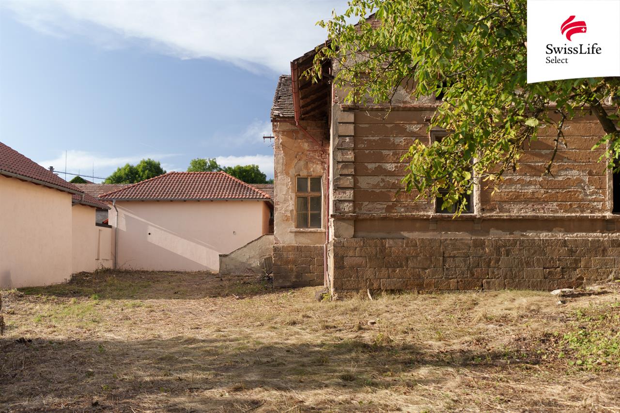 Prodej rodinného domu 620 m2, Klobuky