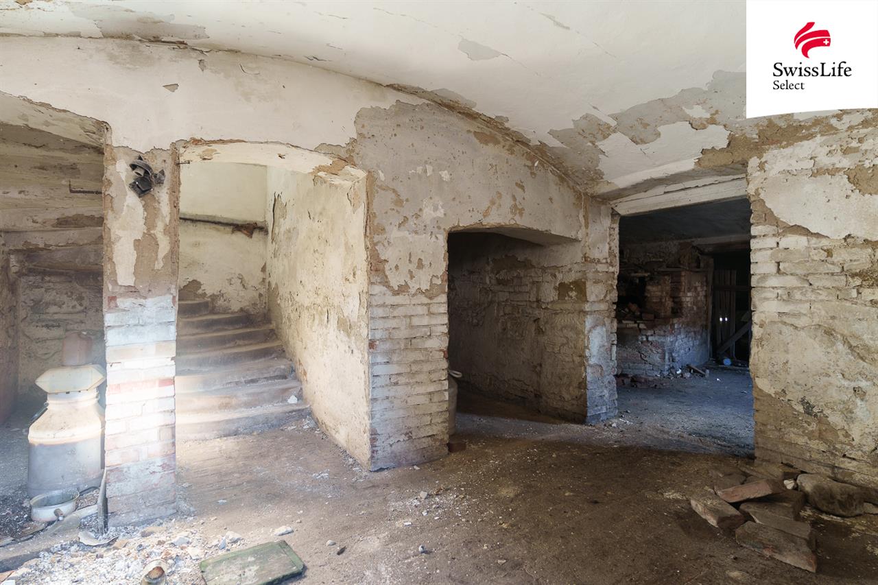 Prodej rodinného domu 620 m2, Klobuky