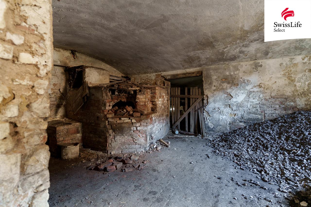 Prodej rodinného domu 620 m2, Klobuky