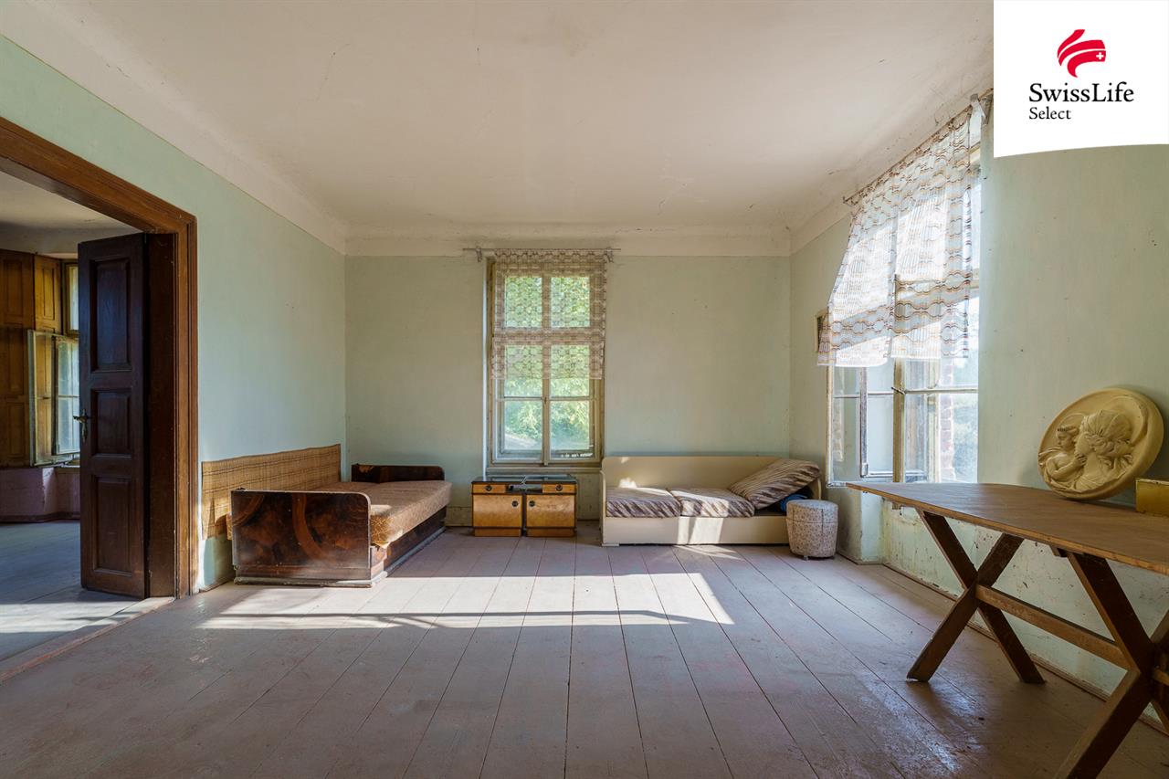 Prodej rodinného domu 620 m2, Klobuky