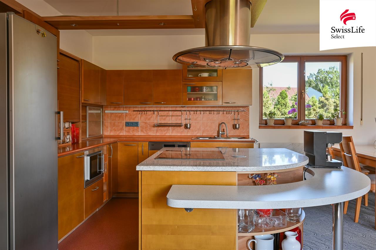 Prodej rodinného domu 236 m2, Příkazy