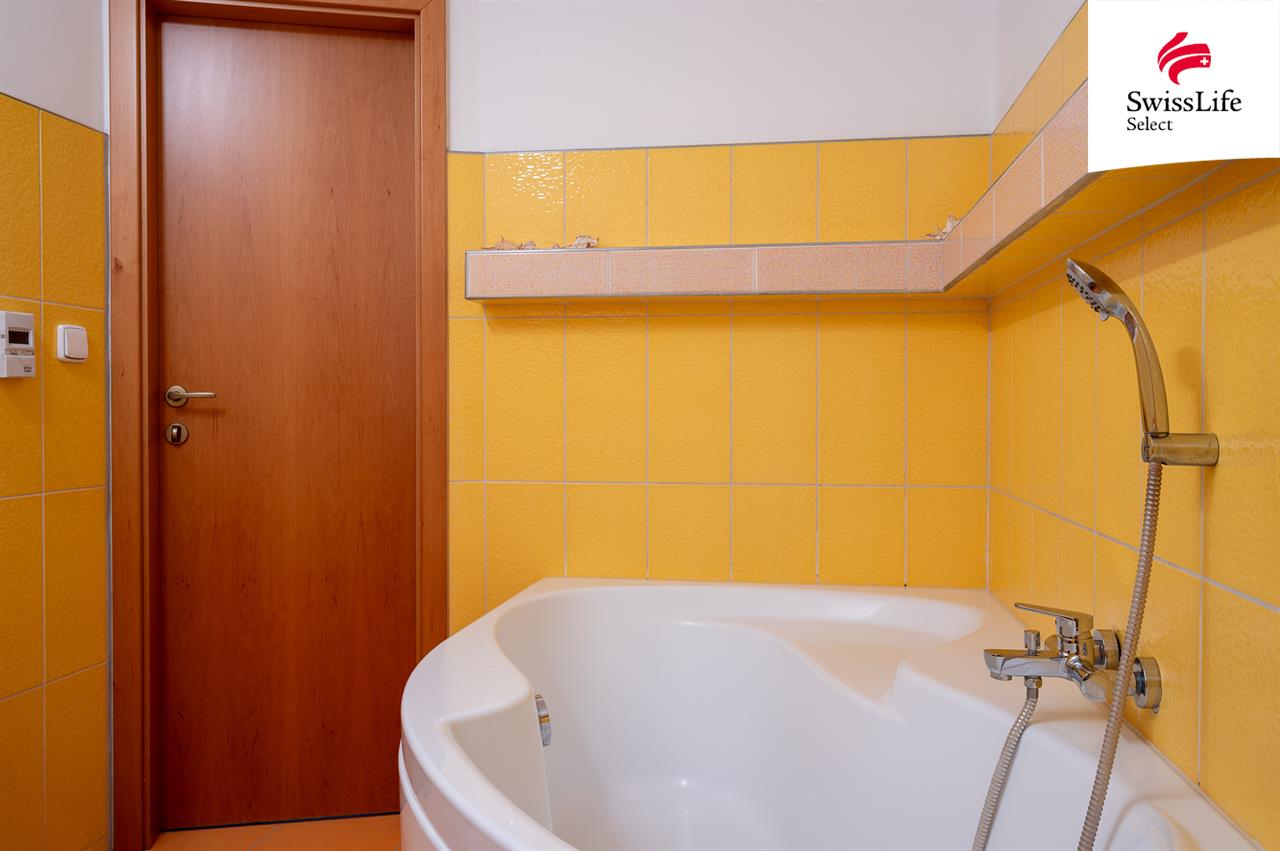 Prodej rodinného domu 236 m2, Příkazy