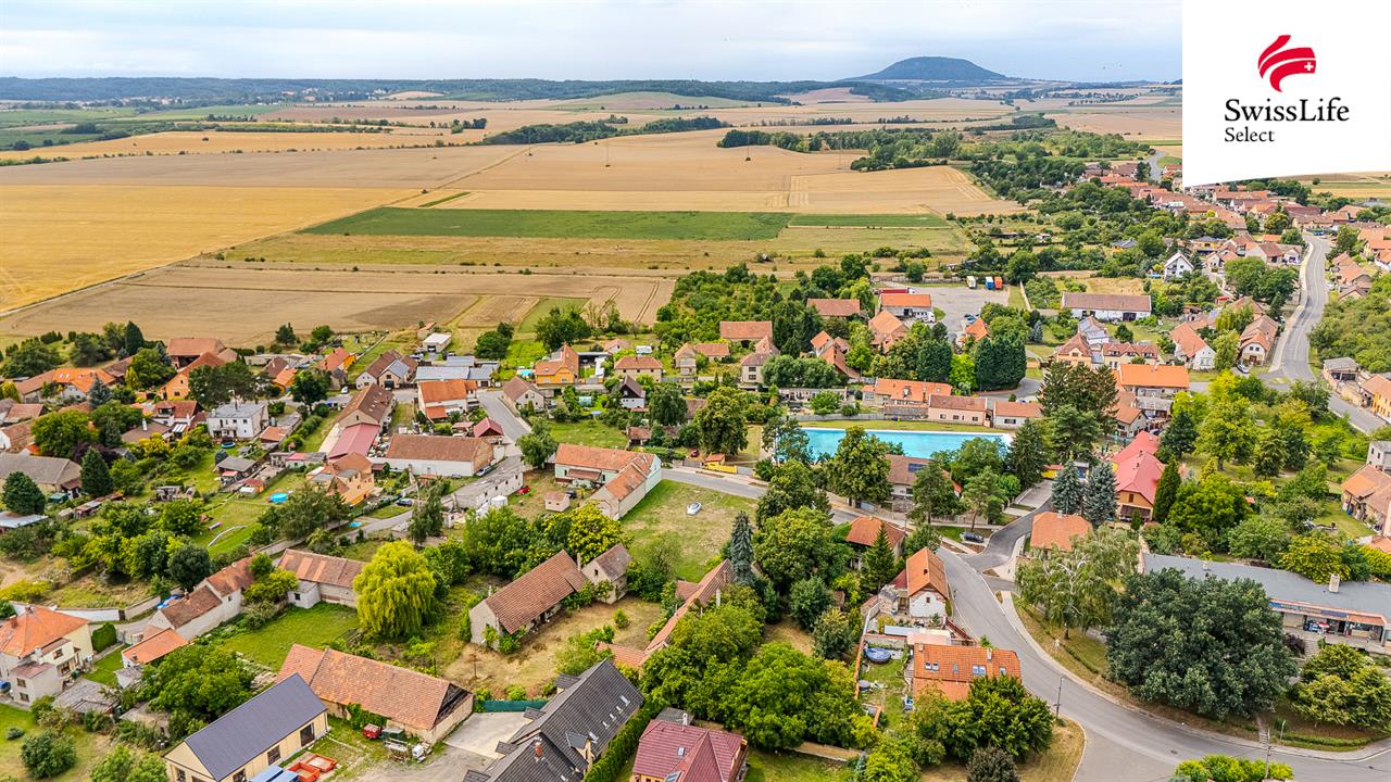 Prodej stavebního pozemku 3908 m2, Cítov