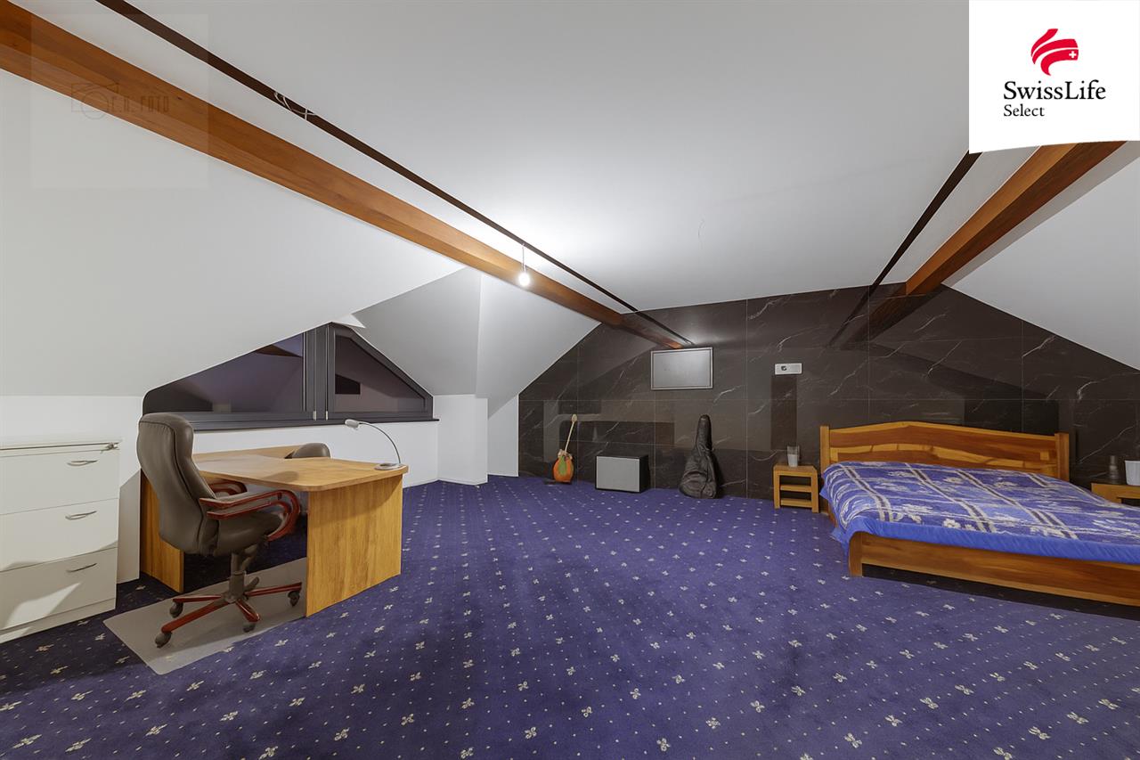 Prodej rodinného domu 298 m2 Holčovice