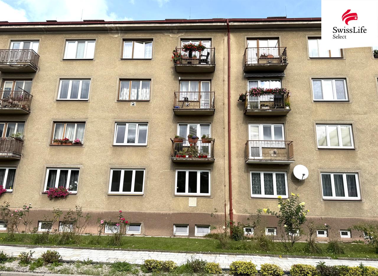 Pronájem bytu 2+1 64 m2 Na Veselce, Úpice