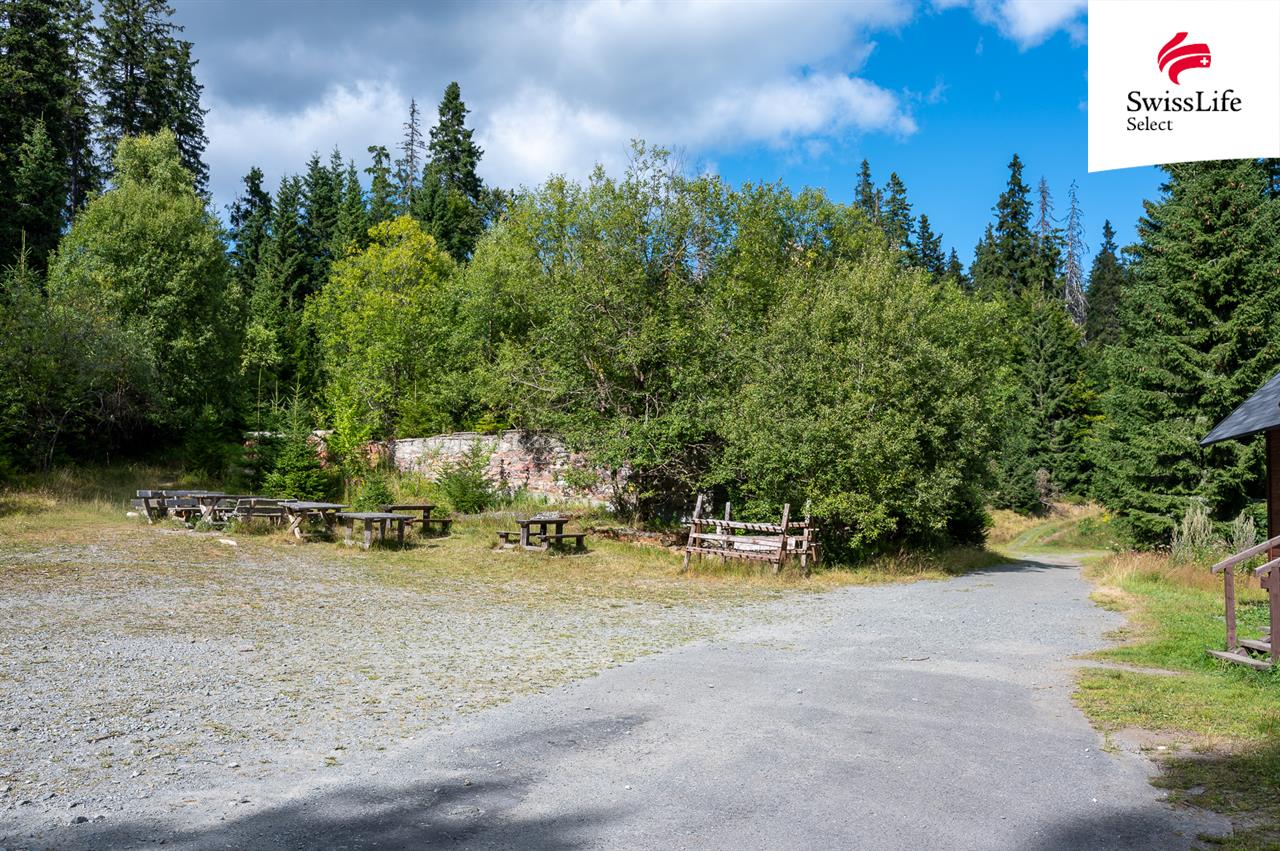 Prodej komerčního pozemku 1558 m2, Stará Ves