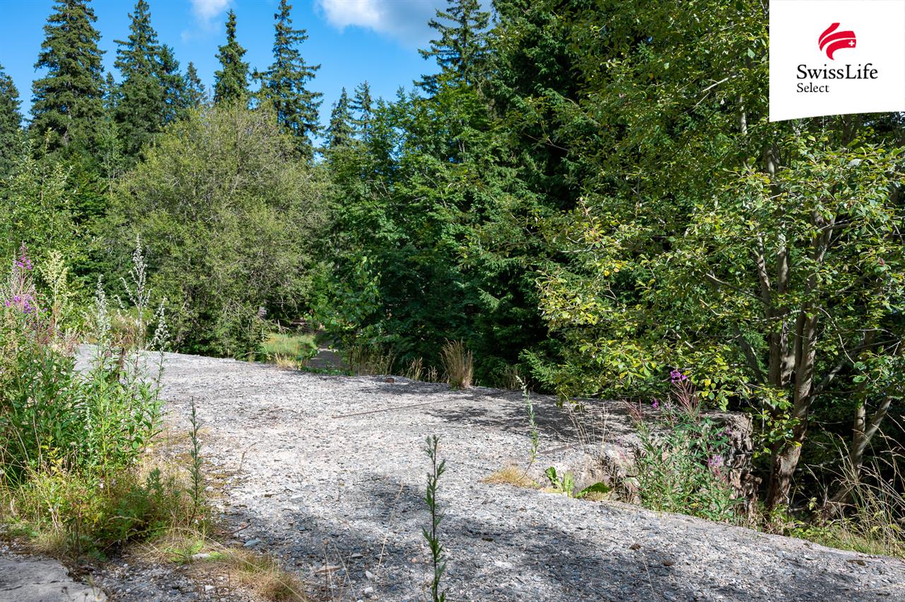 Prodej komerčního pozemku 1558 m2, Stará Ves