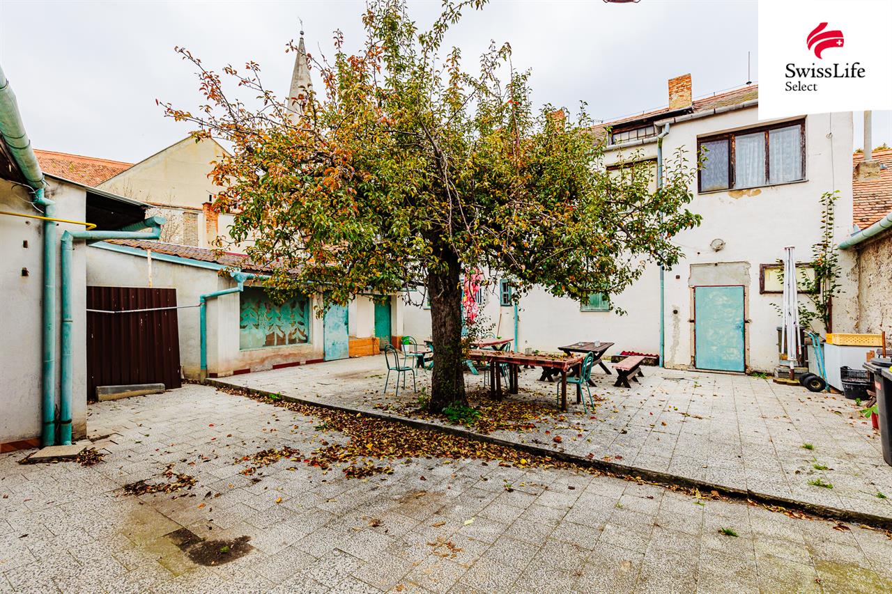 Prodej restaurace 267 m2, Hostěradice