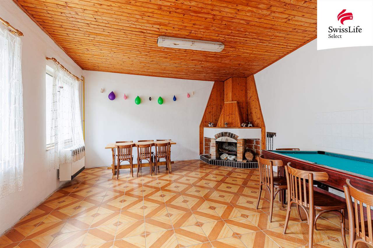 Prodej restaurace 267 m2, Hostěradice