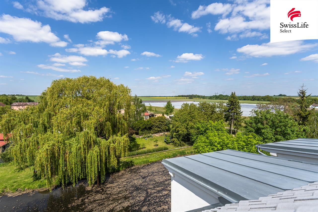 Prodej bytu 4+kk 80 m2, Břežany II