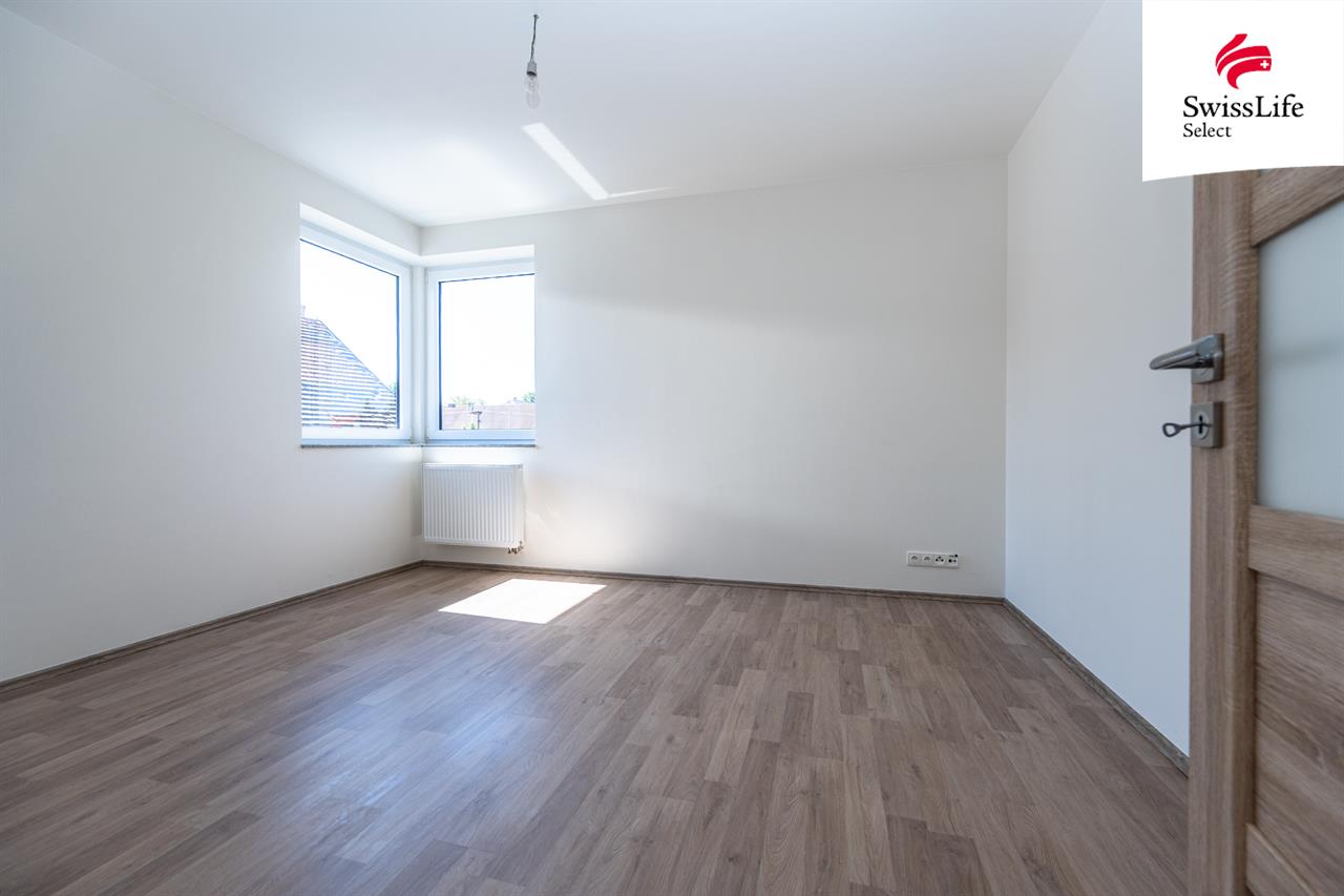 Prodej bytu 3+kk 81 m2, Břežany II