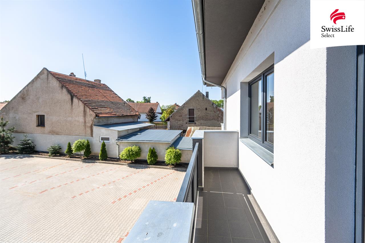 Prodej bytu 3+kk 81 m2, Břežany II