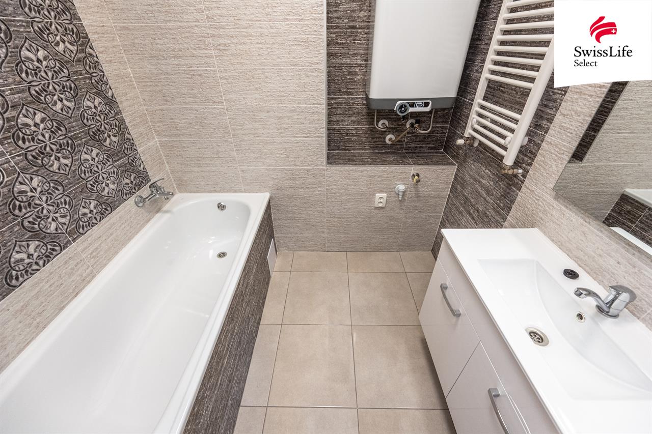 Prodej bytu 3+kk 83 m2, Břežany II