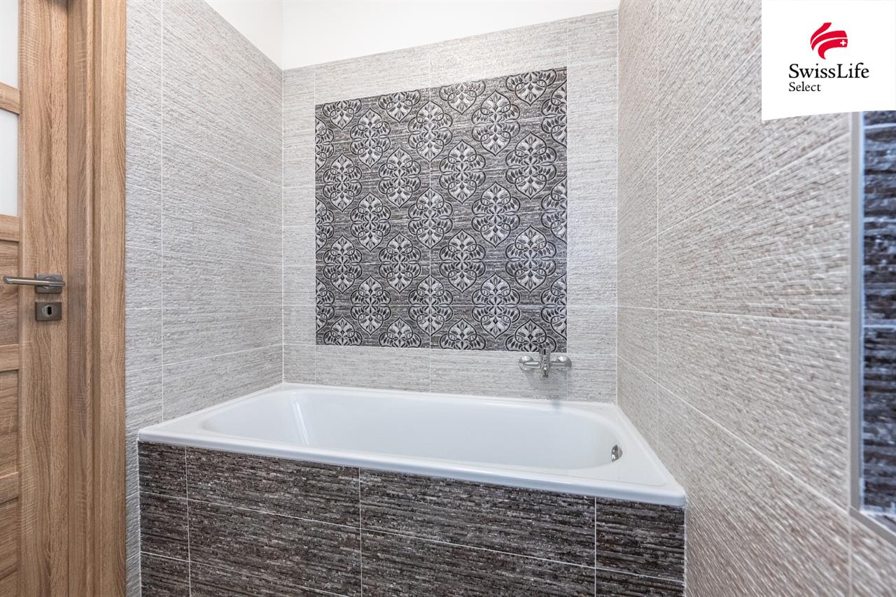 Prodej bytu 3+kk 83 m2, Břežany II