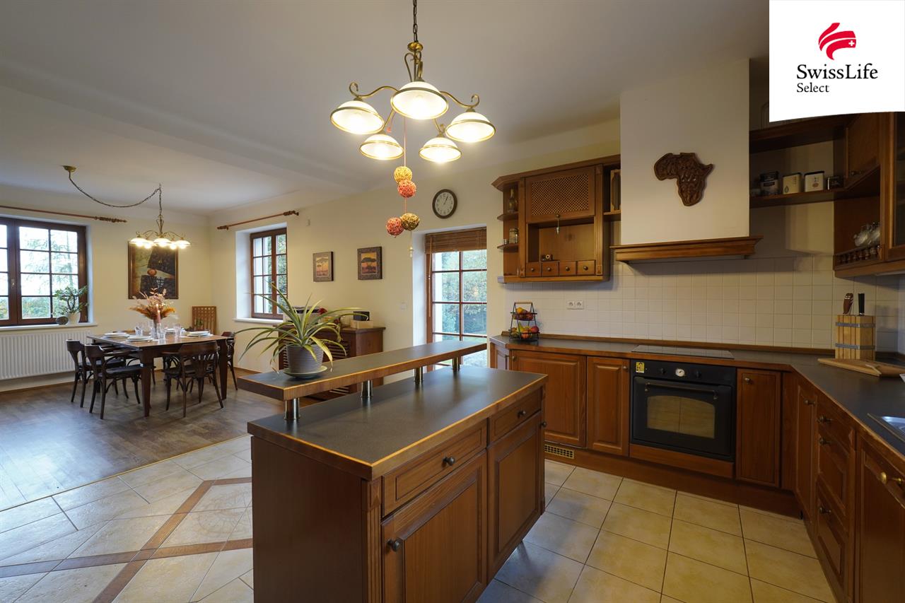 Prodej rodinného domu 249 m2 Spojovací, Pyšely