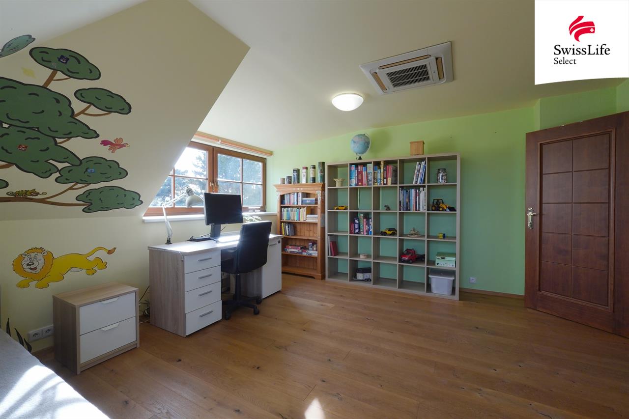 Prodej rodinného domu 249 m2 Spojovací, Pyšely