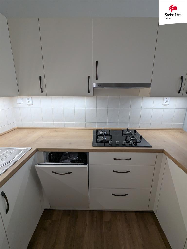 Pronájem bytu 2+kk 48 m2 Pod strojírnami, Praha