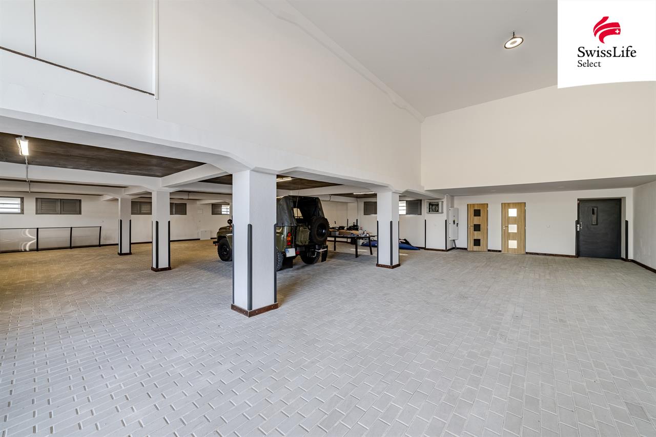 Prodej skladového prostoru 1400 m2, Sulejovice