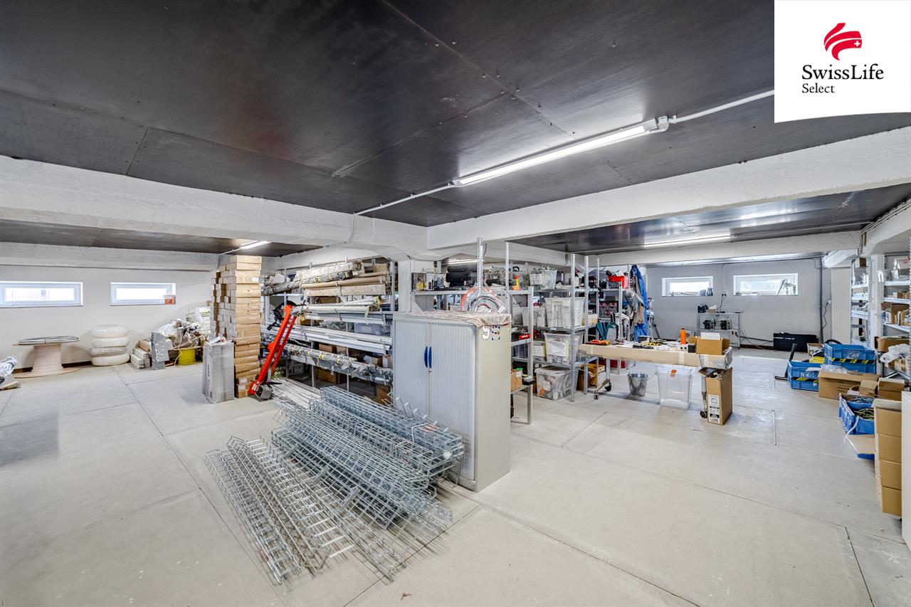 Prodej skladového prostoru 1400 m2, Sulejovice