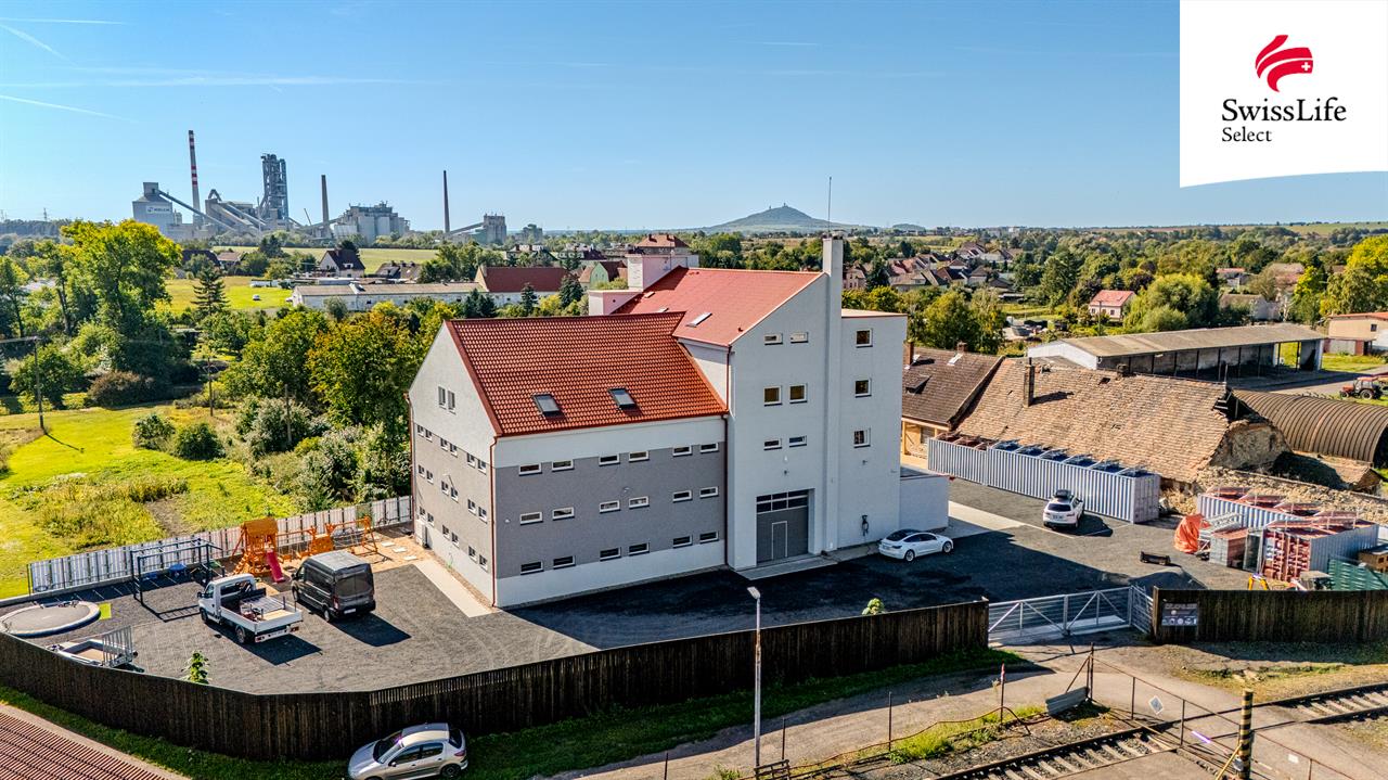 Prodej skladového prostoru 1400 m2, Sulejovice