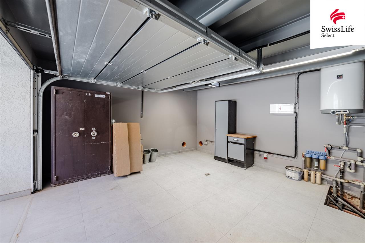 Prodej skladového prostoru 1400 m2, Sulejovice