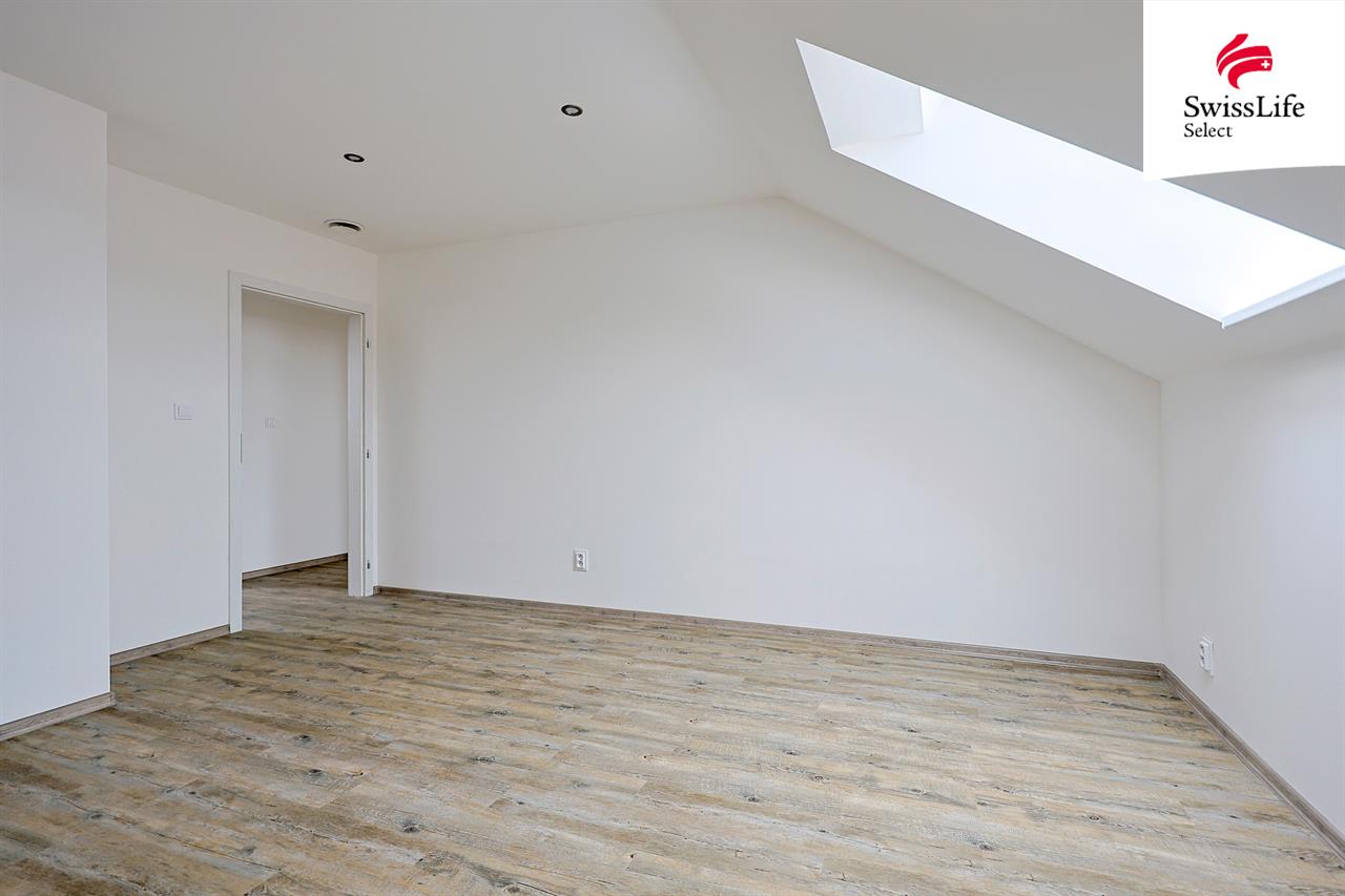 Prodej bytu 5+kk 125 m2 K Poli, Plzeň