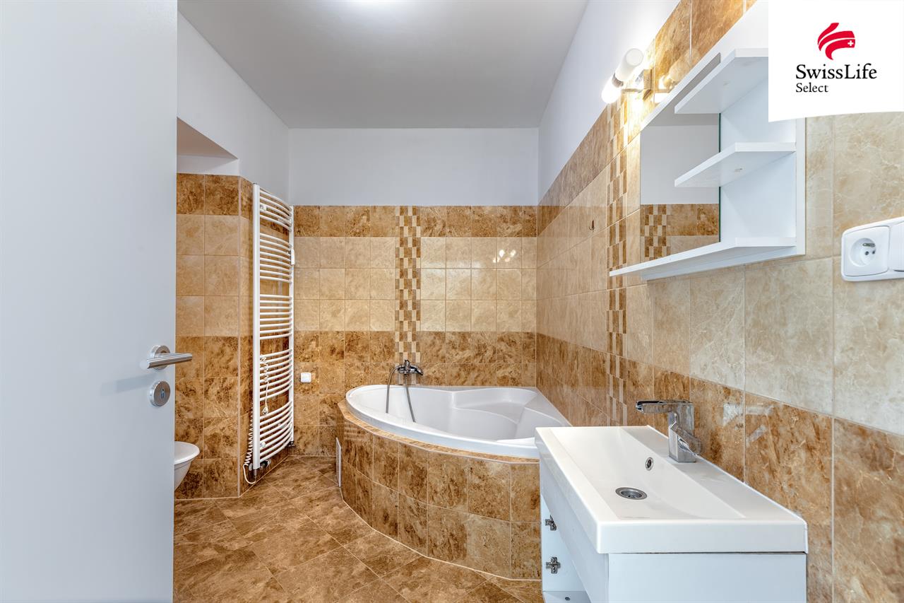 Prodej bytu 3+kk 60 m2 Komenského nám., Stod