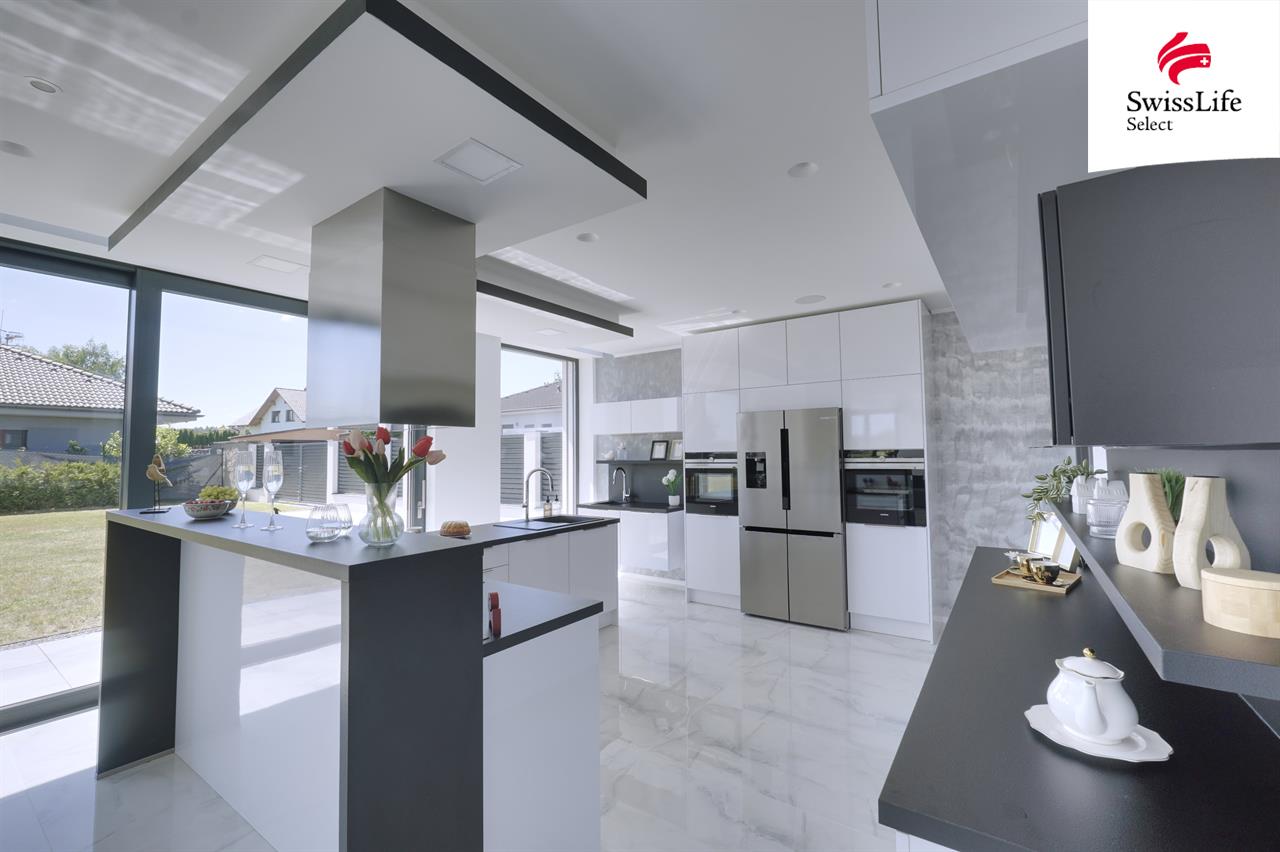 Prodej rodinného domu 280 m2 Oblouková, Všestary