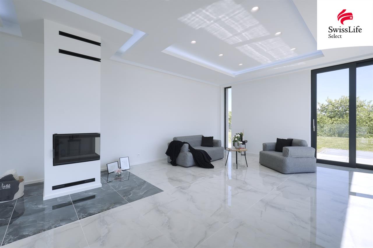Prodej rodinného domu 280 m2 Oblouková, Všestary