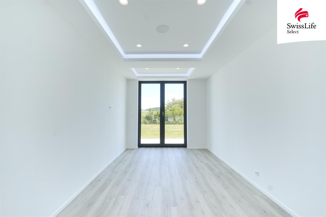 Prodej rodinného domu 280 m2 Oblouková, Všestary