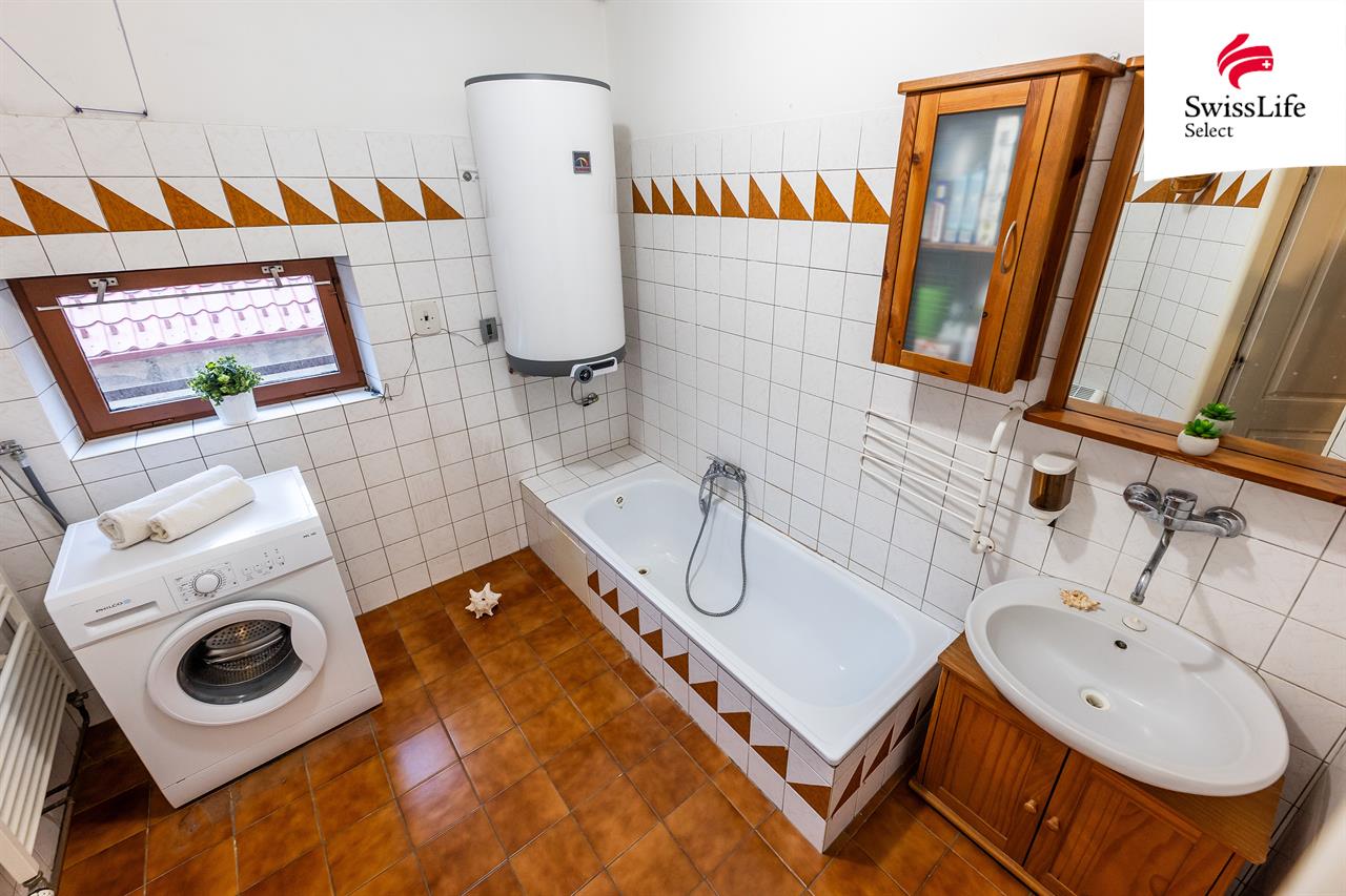 Prodej rodinného domu 271 m2, Bdeněves