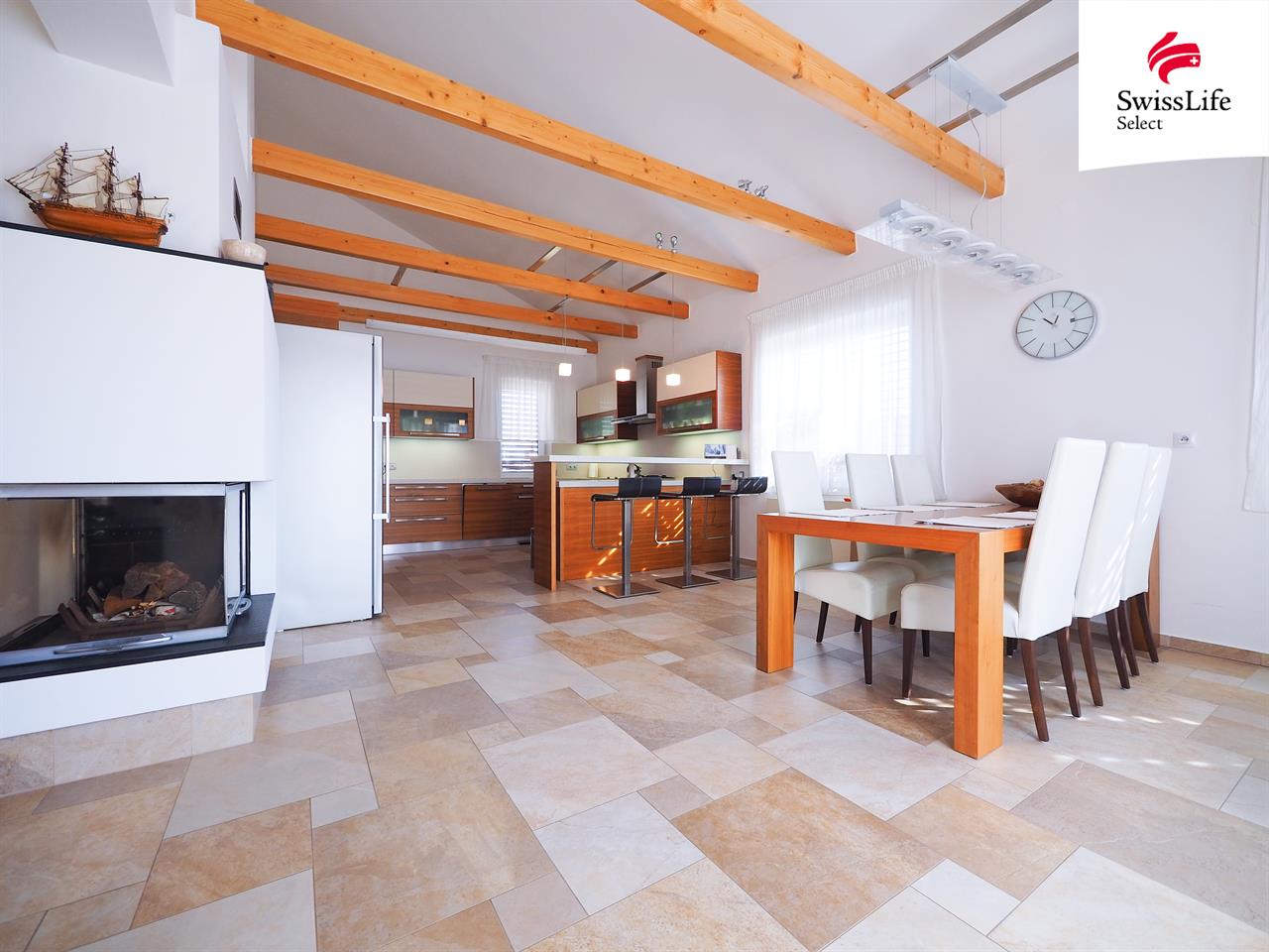 Prodej rodinného domu 250 m2, Křídla
