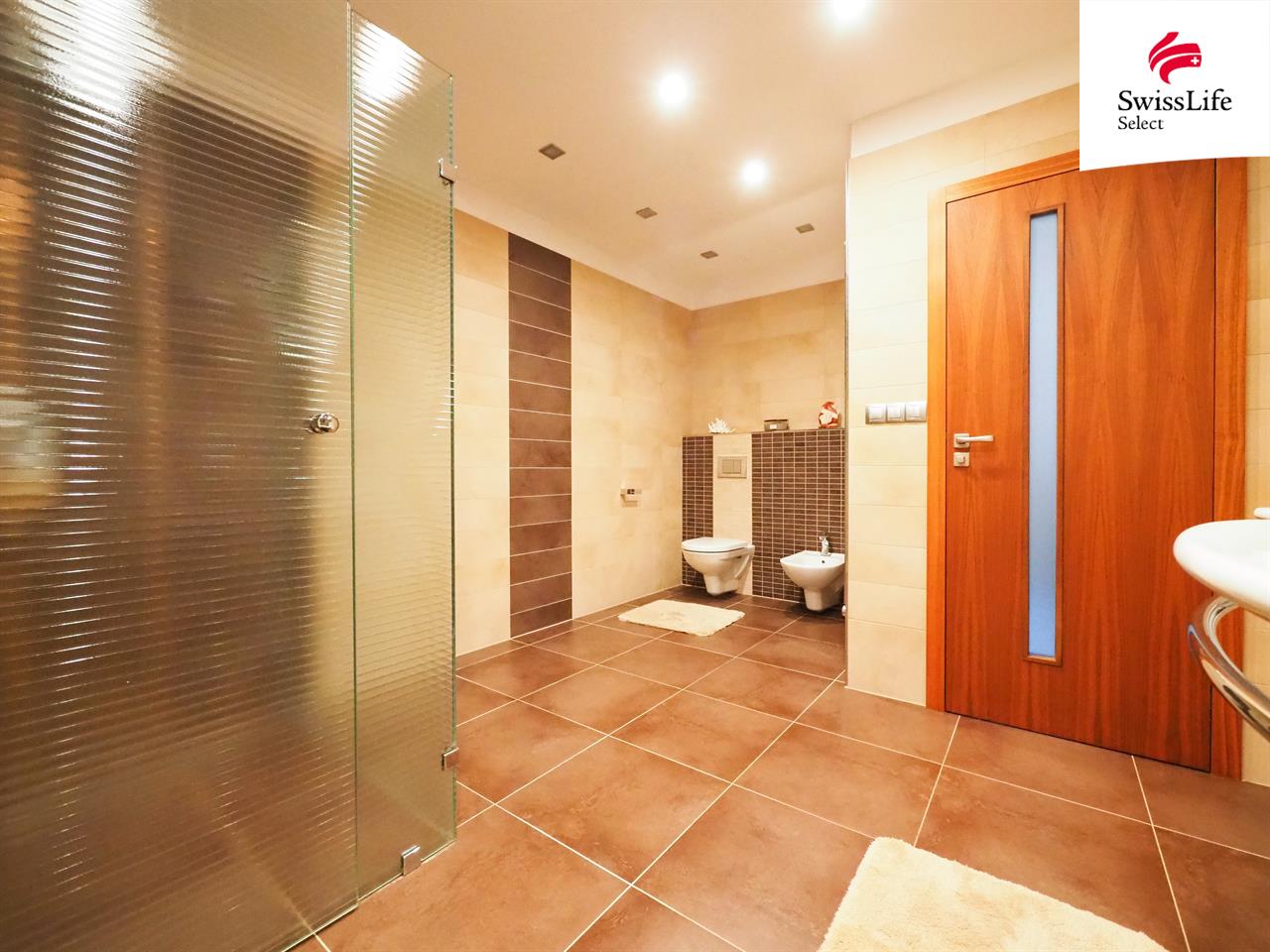 Prodej rodinného domu 250 m2, Křídla