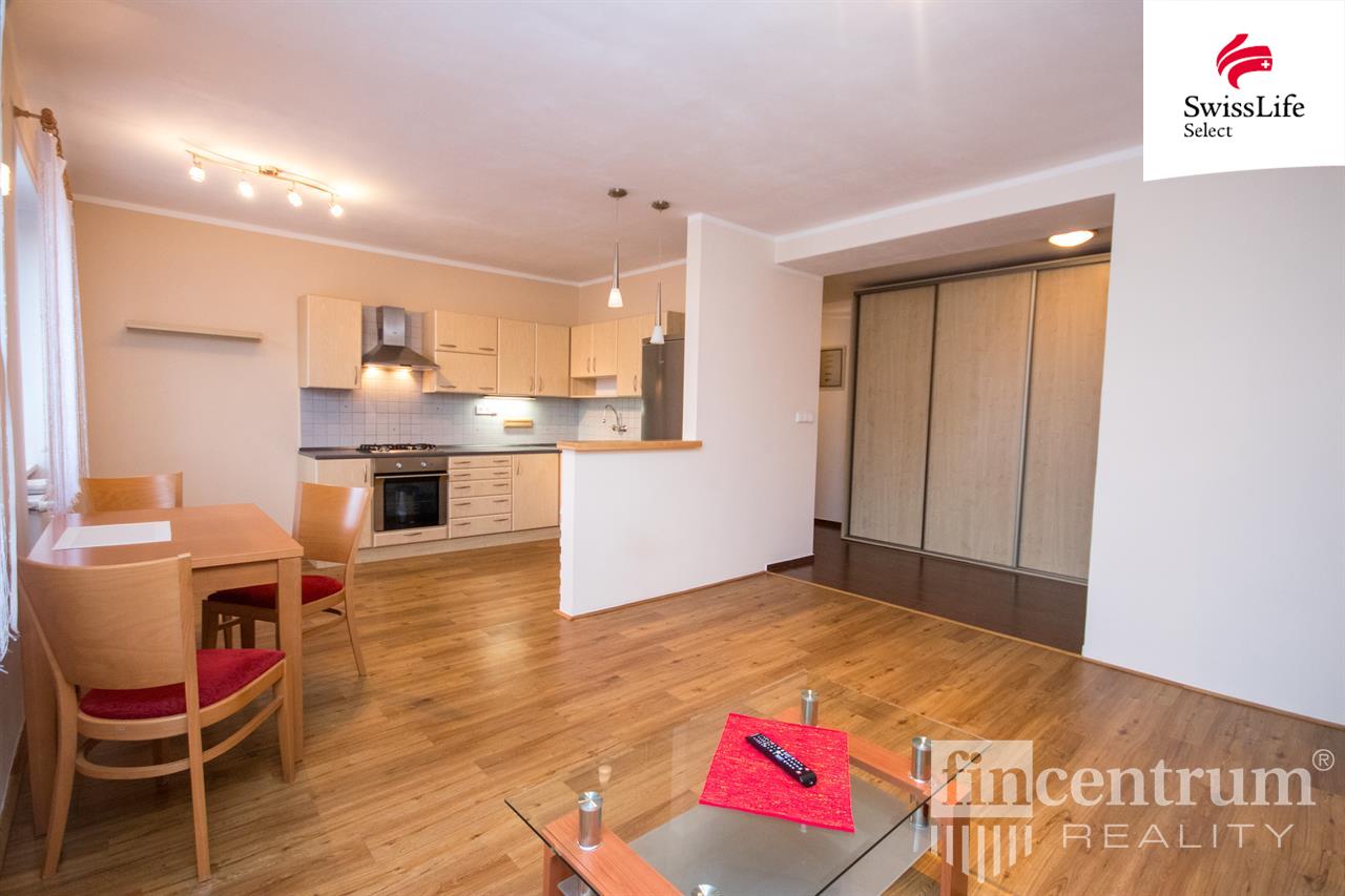 Pronájem bytu 2+kk 59 m2 náměstí Dukelských hrdinů, Pardubice