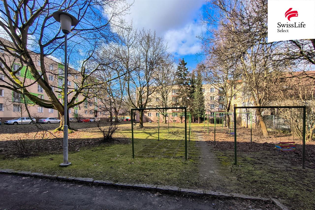 Pronájem bytu 1+1 35 m2 Na Celchu, Plzeň