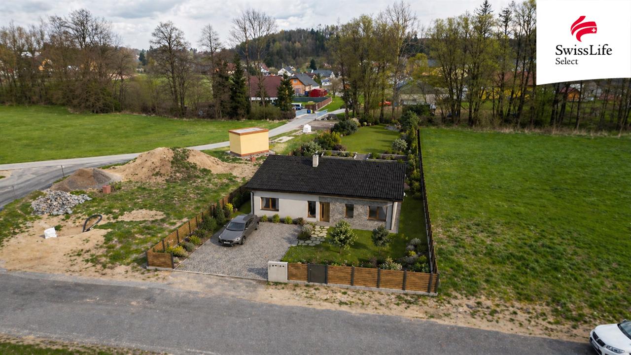 Prodej stavebního pozemku 1097 m2 Helvíkovice