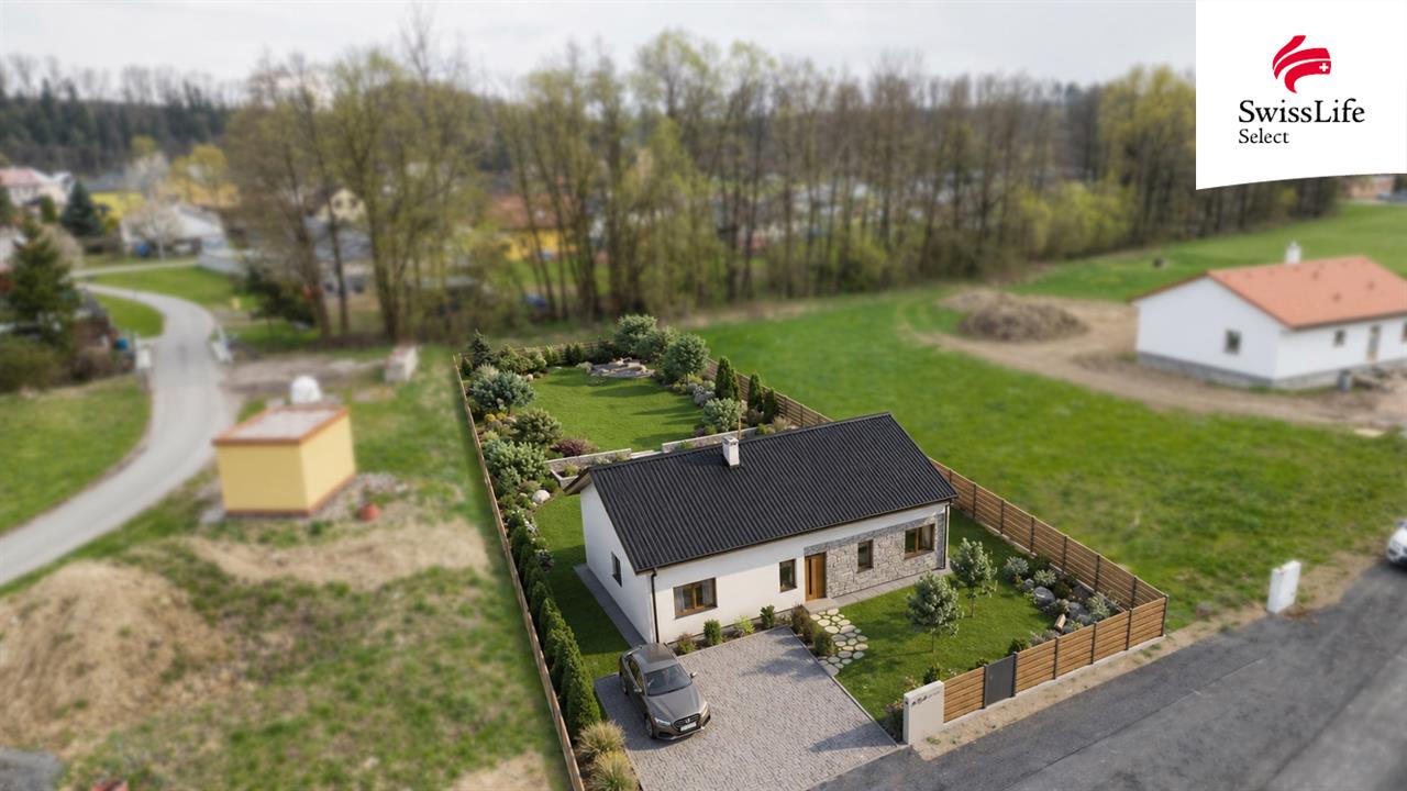 Prodej stavebního pozemku 1097 m2 Helvíkovice